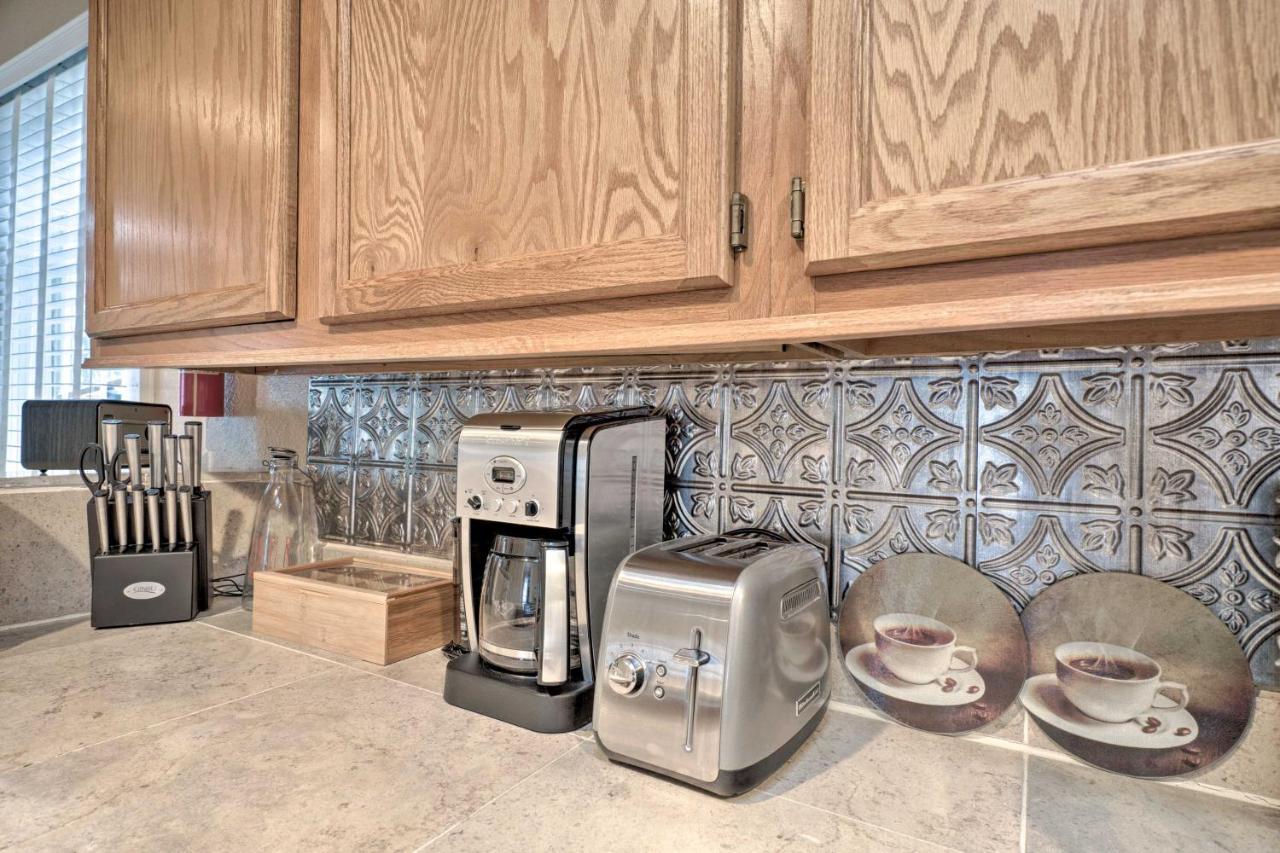Creekside Home With Patio, Walk To Manitou Incline! มานิทูสปริงส์ ภายนอก รูปภาพ